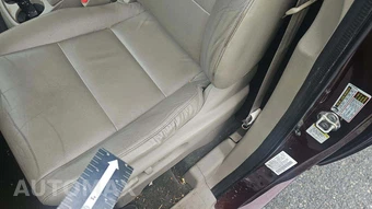 2014 Honda Odyssey Touring w/Navigation & RES – miniatura 27