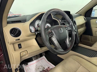 2014 Honda Pilot LX - miniatura 10