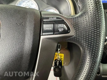 2014 Honda Pilot LX - miniatura 16