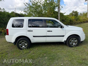 2014 Honda Pilot LX - miniatura 6