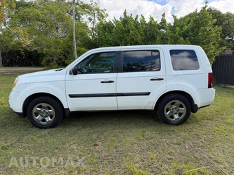 2014 Honda Pilot LX - miniatura 8