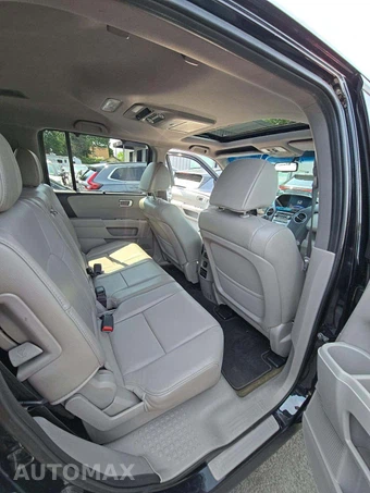 2014 Honda Pilot Touring w/Navigation & RES – miniatura 17