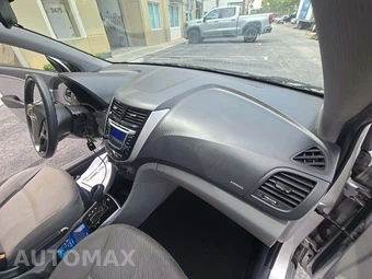 2014 Hyundai Accent GLS Sedan – miniatura 16