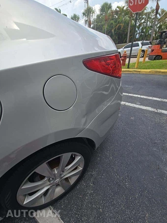2014 Hyundai Accent GLS Sedan – miniatura 24