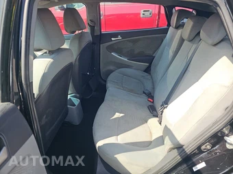 2014 Hyundai Accent GS Hatchback – miniatura 13