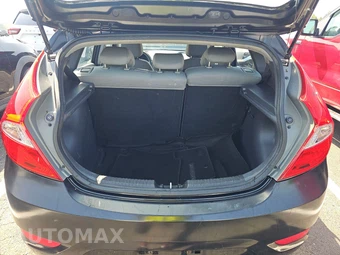 2014 Hyundai Accent GS Hatchback – miniatura 16