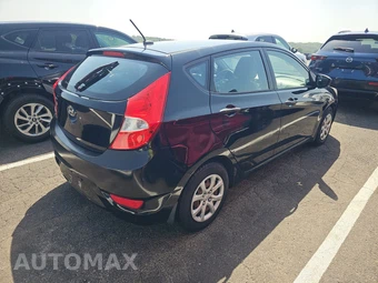 2014 Hyundai Accent GS Hatchback – miniatura 4
