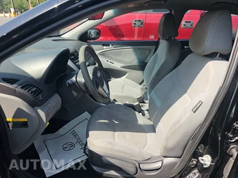 2014 Hyundai Accent GS Hatchback – miniatura 7