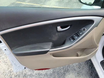 2014 Hyundai Elantra GT Hatchback – miniatura 9