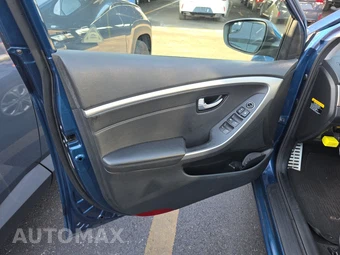 2014 Hyundai Elantra GT Hatchback - miniatura 9