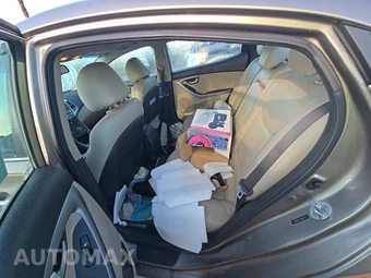 2014 Hyundai Elantra Limited Sedan – miniatura 13