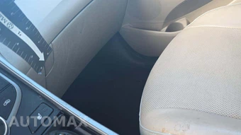 2014 Hyundai Elantra Limited Sedan – miniatura 24