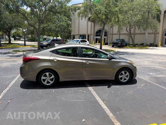 2014 Hyundai Elantra SE Sedan - miniatura 12