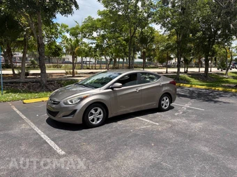 2014 Hyundai Elantra SE Sedan - miniatura 2