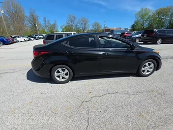 2014 Hyundai Elantra SE Sedan – miniatura 5