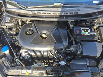 2014 Hyundai Elantra SE Sedan - miniatura 15