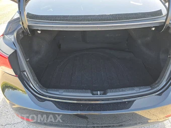 2014 Hyundai Elantra SE Sedan - miniatura 16