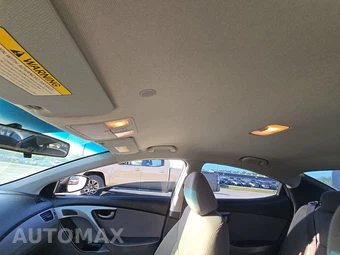 2014 Hyundai Elantra SE Sedan - miniatura 18