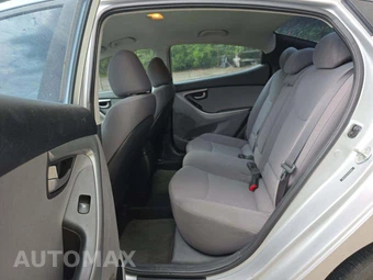 2014 Hyundai Elantra SE Sedan – miniatura 10