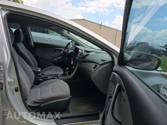 2014 Hyundai Elantra SE Sedan – miniatura 15