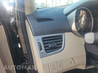 2014 Hyundai Elantra SE Sedan - miniatura 10