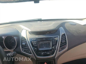 2014 Hyundai Elantra SE Sedan - miniatura 14