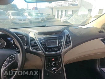 2014 Hyundai Elantra SE Sedan - miniatura 6