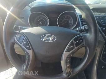 2014 Hyundai Elantra SE Sedan - miniatura 9