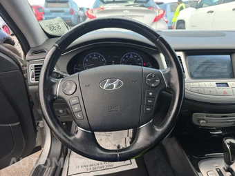 2014 Hyundai Genesis 3.8 Sedan – miniatura 10