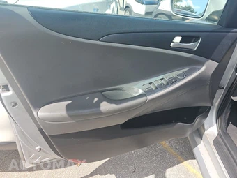2014 Hyundai Sonata GLS - miniatura 9