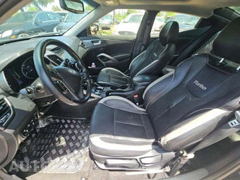 2014 Hyundai Veloster Turbo w/Black Interior – miniatura 6