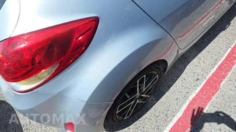 2014 Hyundai Veloster w/Black Interior – miniatura 25