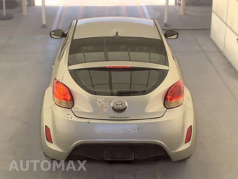 2014 Hyundai Veloster w/Black Interior – miniatura 5