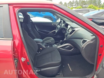 2014 Hyundai Veloster w/Black Interior – miniatura 8