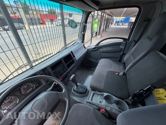 2014 Isuzu NPR – miniatura 7