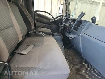 2014 Isuzu NPR HD Base Low Tilt – miniatura 8