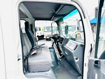 2014 Isuzu NPR – miniatura 22