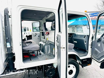 2014 Isuzu NPR – miniatura 23