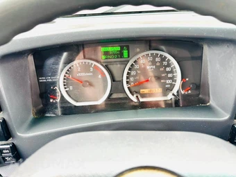 2014 Isuzu NPR – miniatura 24