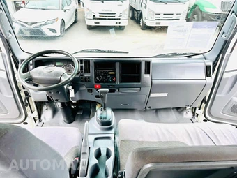 2014 Isuzu NPR – miniatura 25