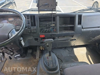 2014 Isuzu NQR Base Low Tilt – miniatura 11