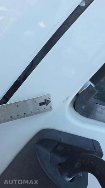 2014 Isuzu NQR Base Low Tilt – miniatura 25