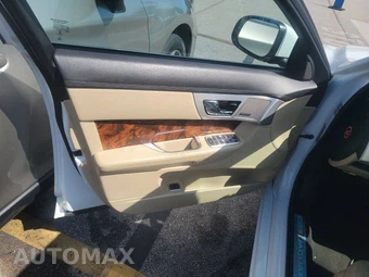 2014 Jaguar XF 2.0T - miniatura 9
