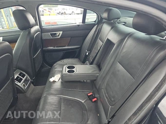 2014 Jaguar XF I4 T – miniatura 13