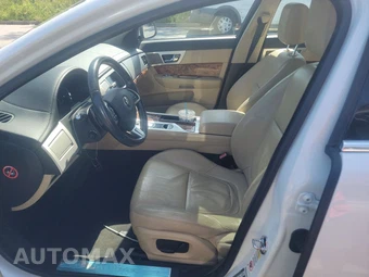 2014 Jaguar XF I4 T – miniatura 7