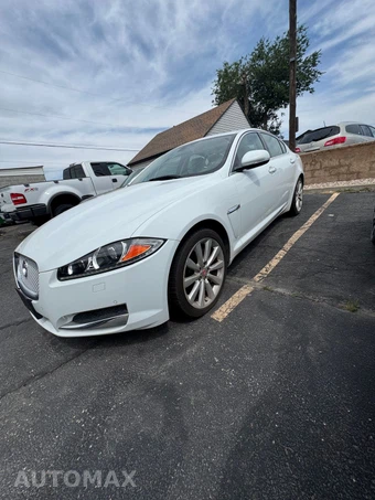 2014 Jaguar XF V6 SC – miniatura 3