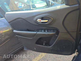 2014 Jeep Cherokee Latitude - miniatura 9
