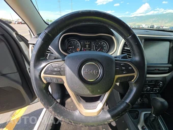 2014 Jeep Cherokee Latitude - miniatura 10