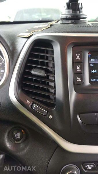 2014 Jeep Cherokee Latitude – miniatura 20