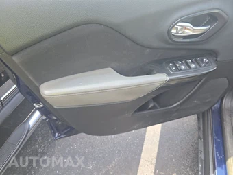 2014 Jeep Cherokee Latitude – miniatura 9